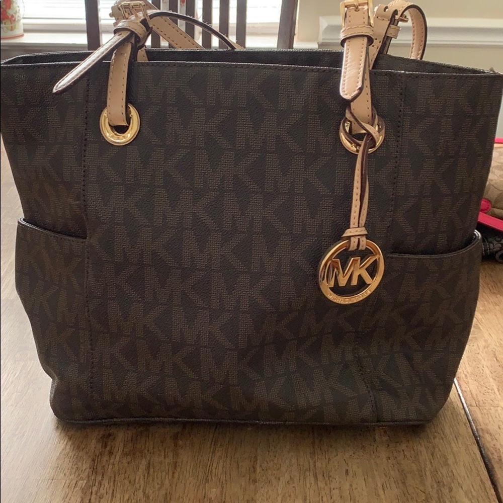 Signature Michael Kors purse